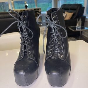 Used black platform high heel boots size 8